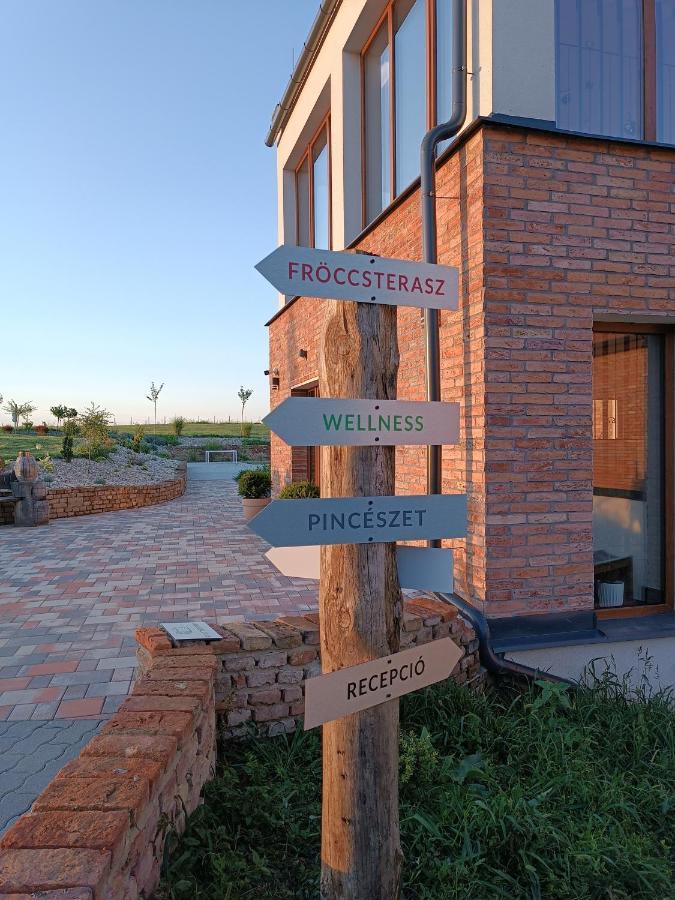 Nagypince Borhotel Wine And Spa Bohonye المظهر الخارجي الصورة